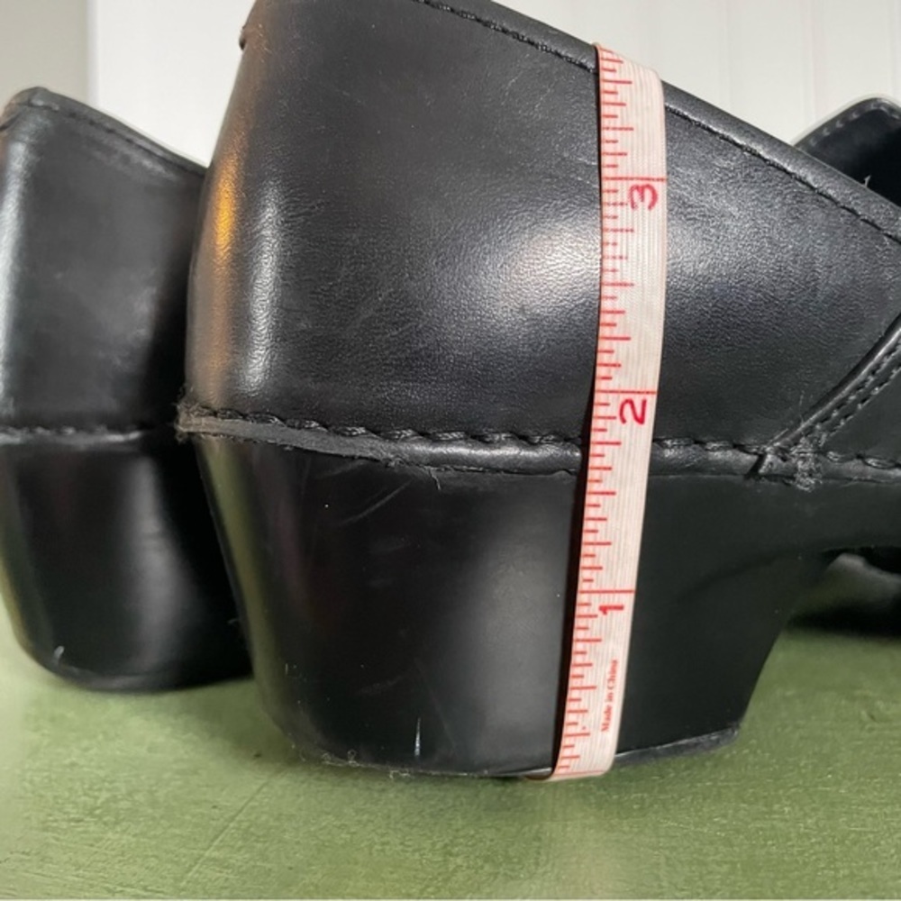 Dansko TAMARA Pro Clogs/Shoes w Buckled Monk Strap in Black Leather - Picture 5 of 9